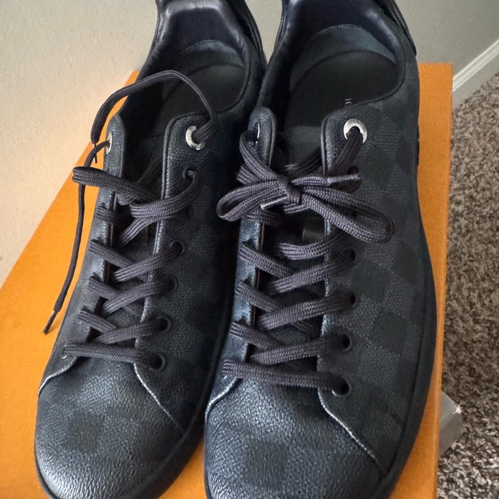 Louis Vuitton Men's Black and Navy Checkerboard Low-Top Sneakers
